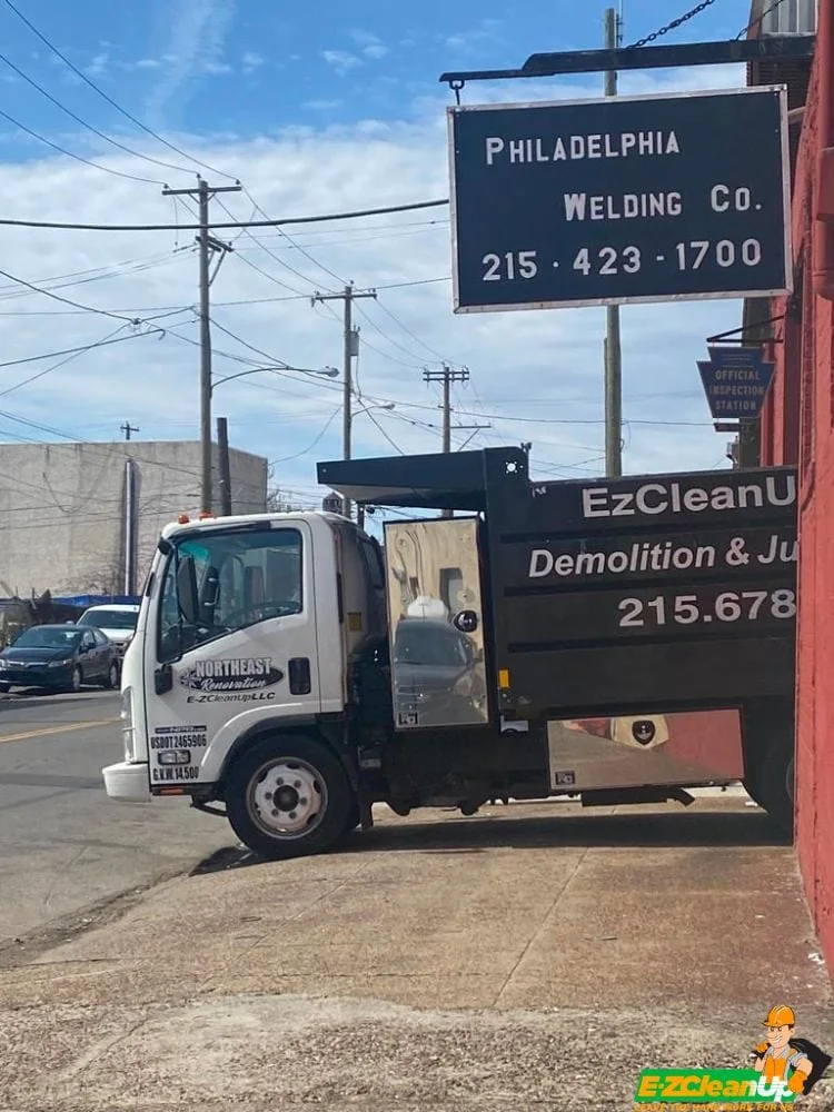 ez cleanup junk removal truck in Philadelphia