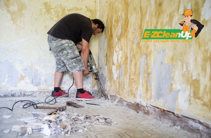 What is a Demolition Hammer - Your Ultimate Guide 3 using a demolition hammer