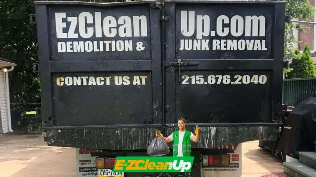 professional junk removal service for attic cleaning