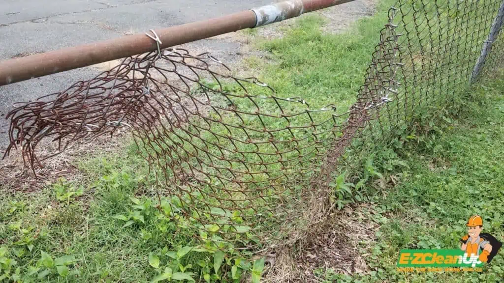 chain link fence for disposal