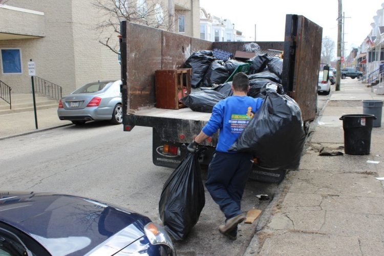 remove junk crew Philadelphia PA - E-Z CleanUp